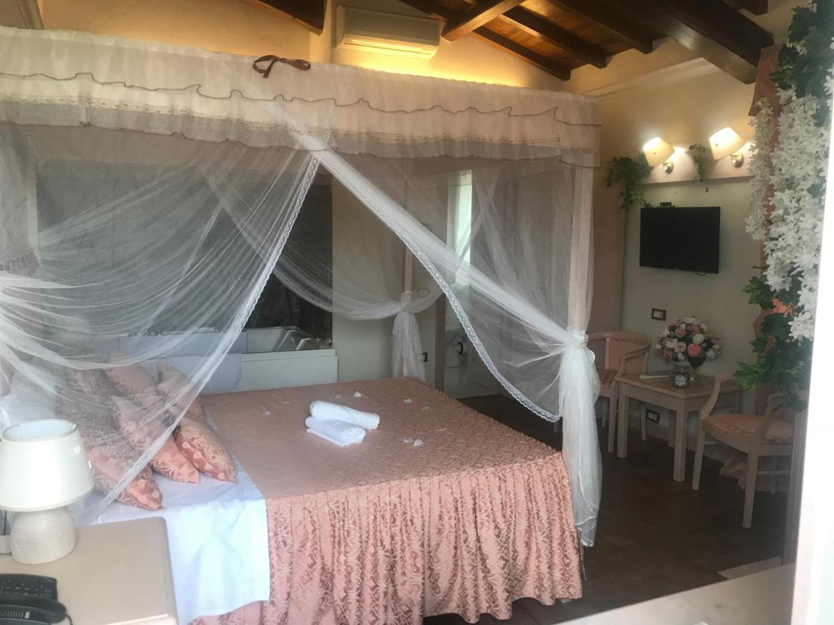 Casale Certosa Hotel Павона Екстериор снимка