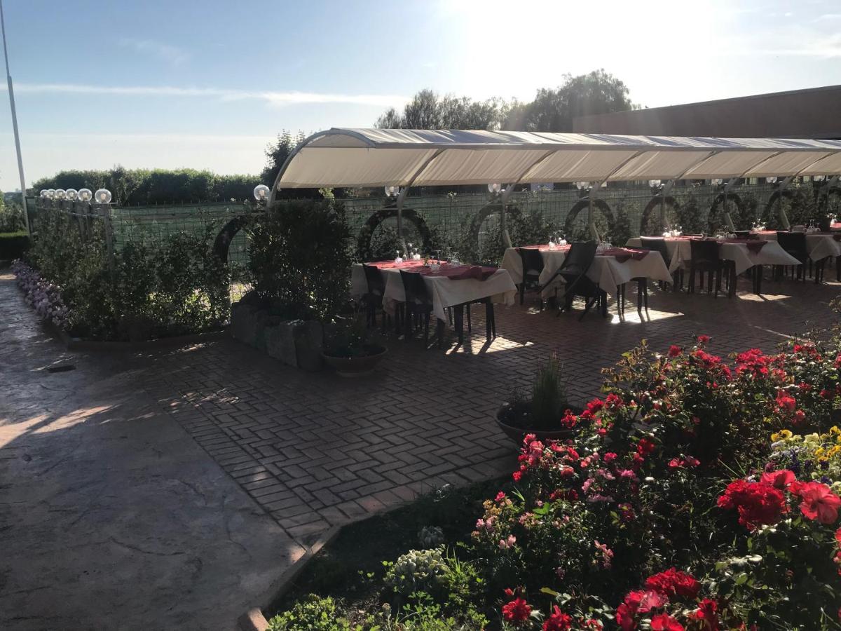 Casale Certosa Hotel Павона Екстериор снимка
