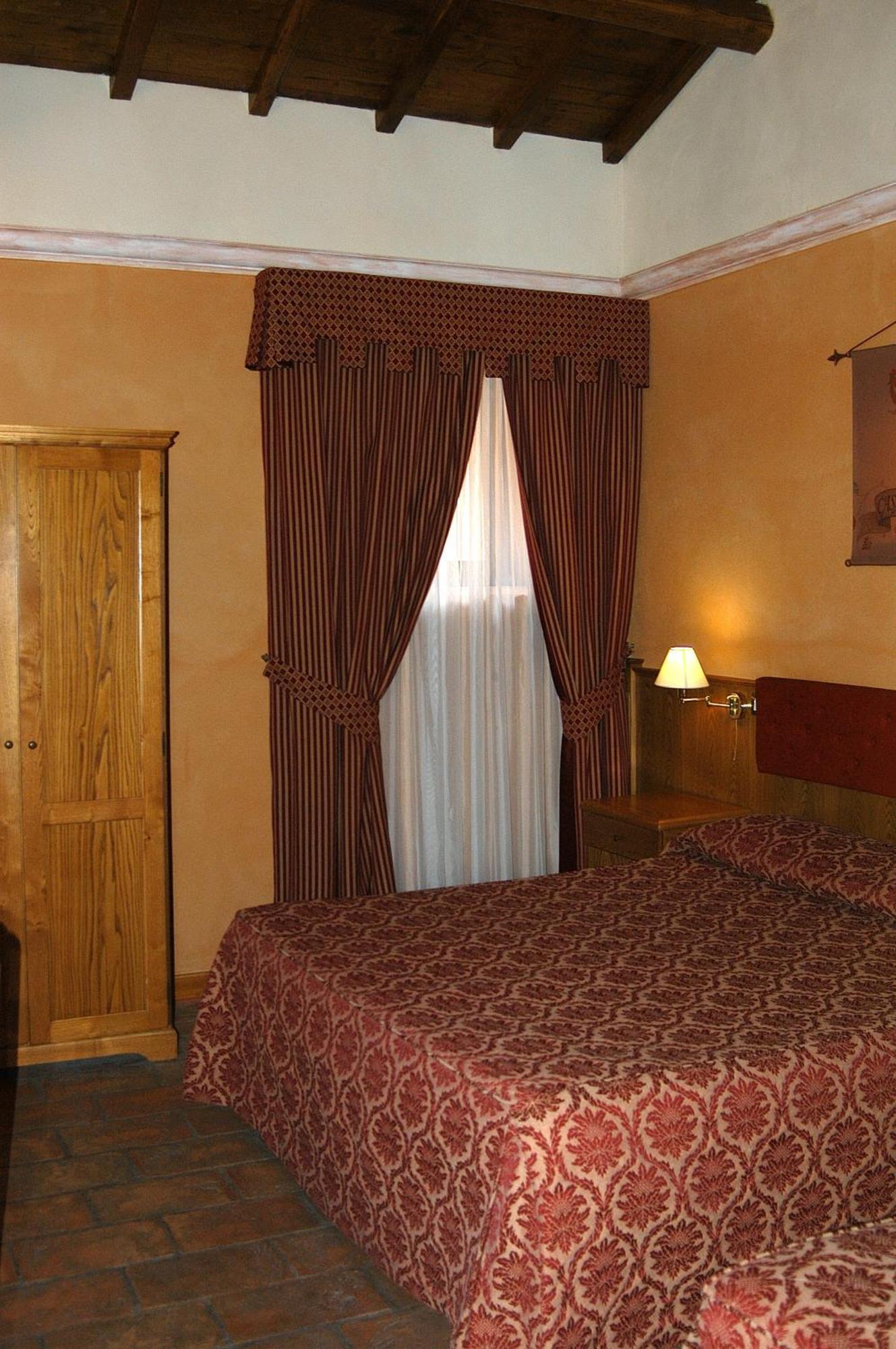Casale Certosa Hotel Павона Стая снимка
