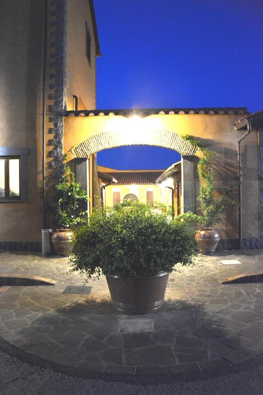 Casale Certosa Hotel Павона Екстериор снимка